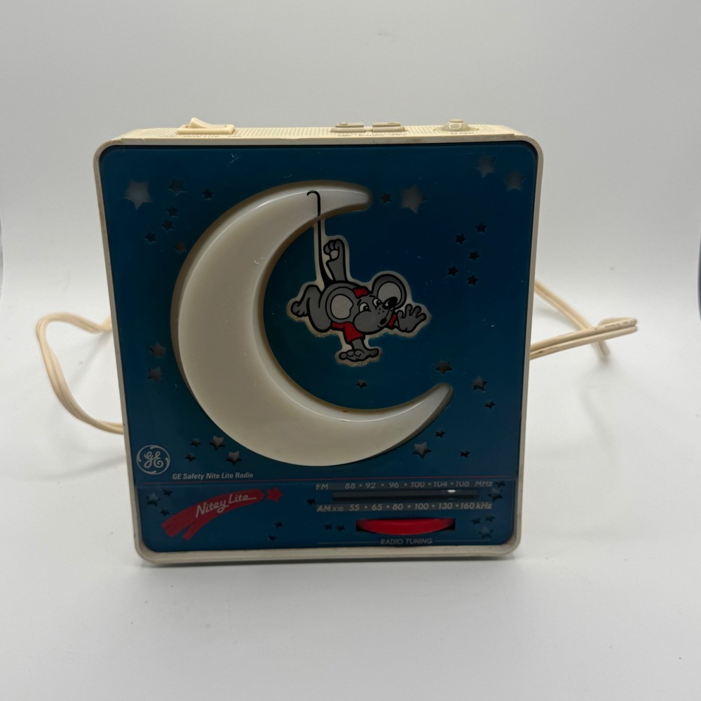 GE Nitey Lite Radio Kids OS Blue Excellent Vintage Moon Mouse AM FM 7-4111A